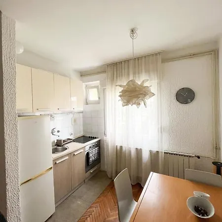 Kopernik - Parking Available * Belgrado