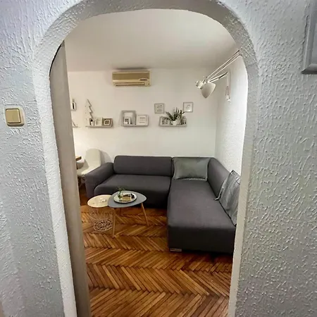 Kopernik - Parking Available