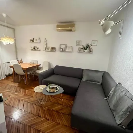 Kopernik - Parking Available *